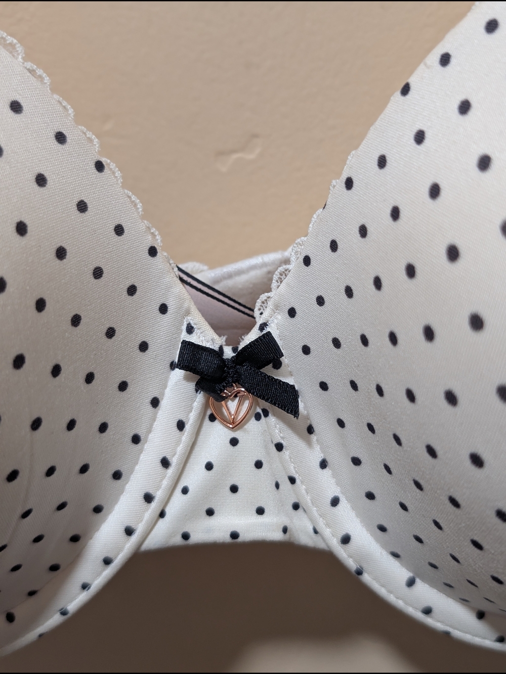 EUC Body By Victoria's Secret Lined Perfect Push Up Bra Black/White Polka Dots - Picture 2 of 6